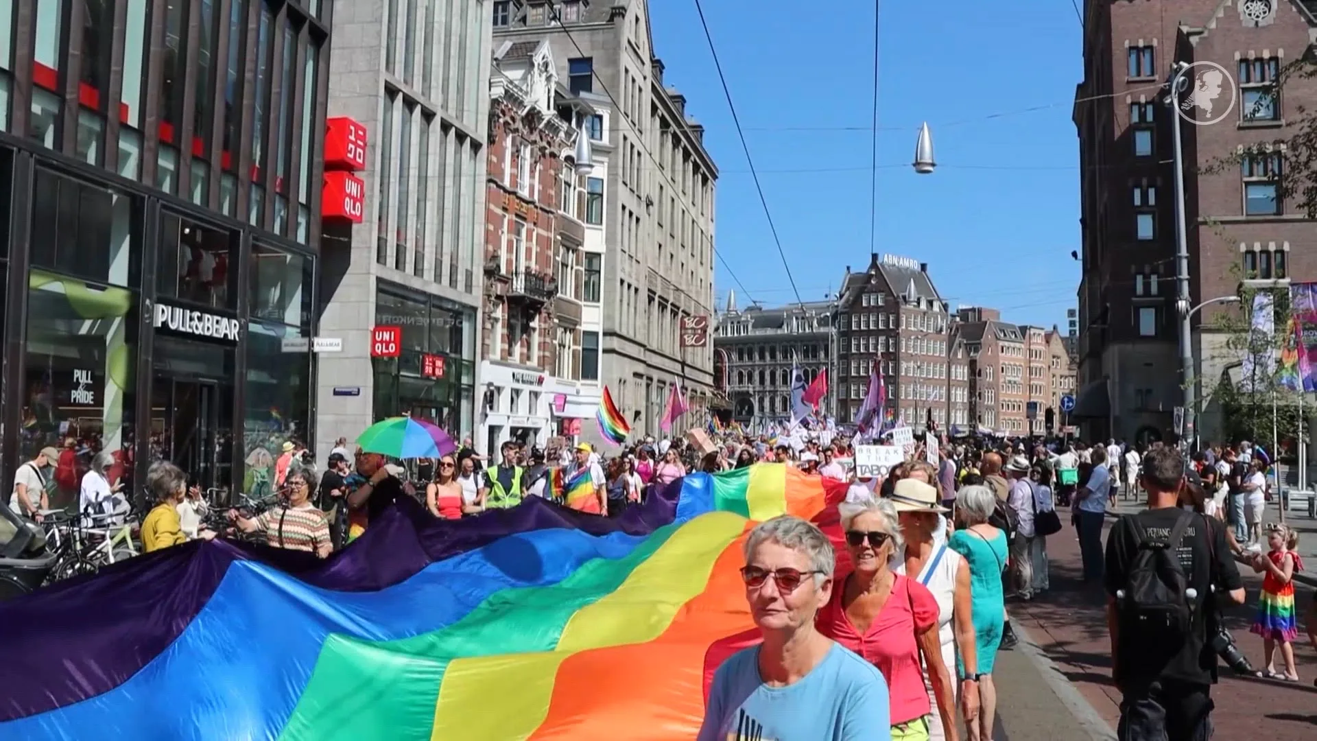 WorldPride Amsterdam feestelijk van start, maar zorgen over veiligheid blijven groot
