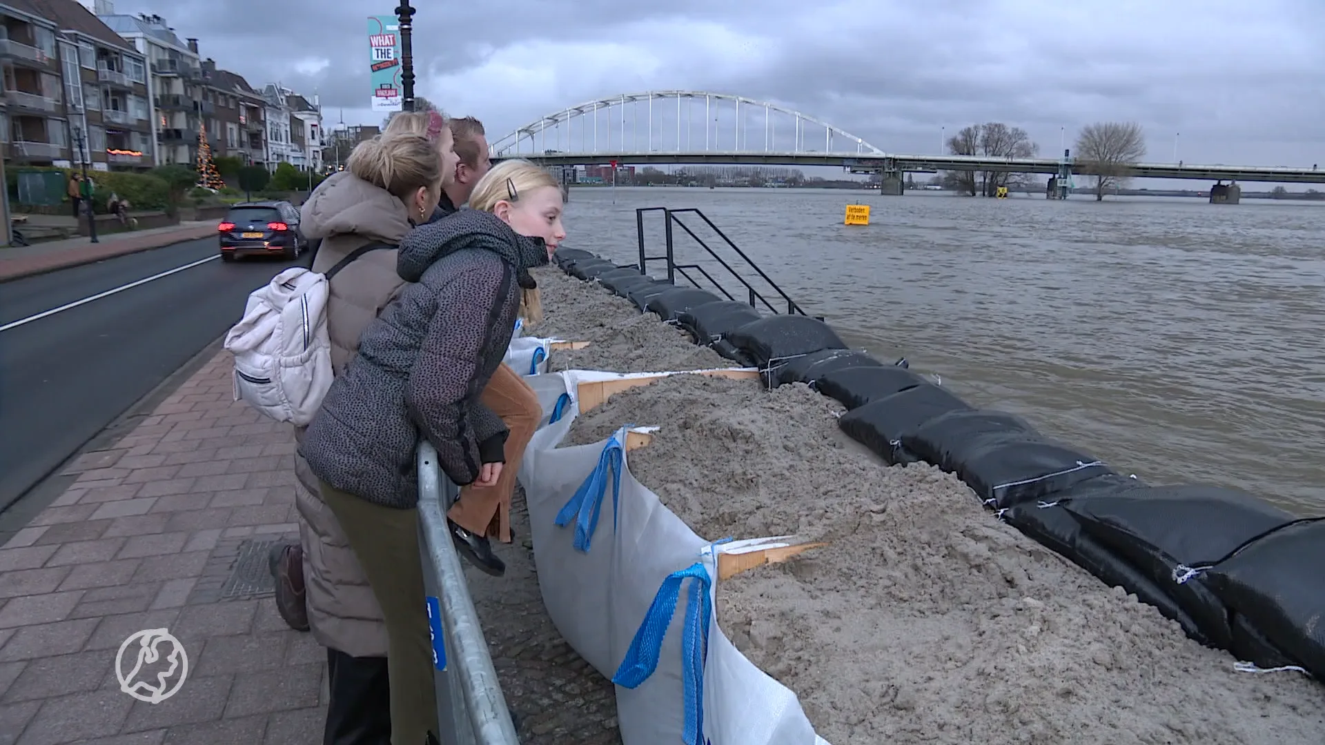 Duitse politie roept Nederlanders op niet naar Duitsland te gaan vanwege overstromingen