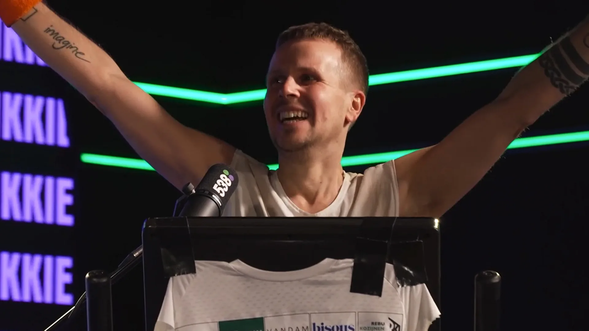 Zus van sponsorloper Jeroen maakt ongelofelijk hoge tussenstand bekend