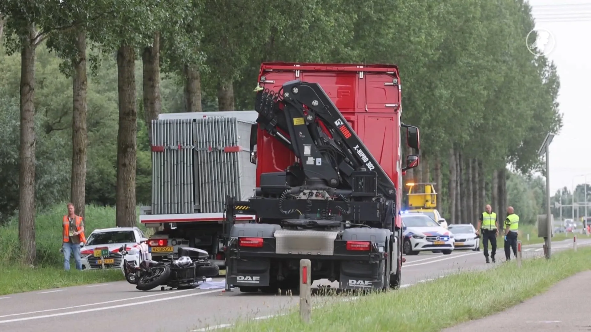 Man (64) uit Giessenburg overleden na ernstig ongeluk op N214