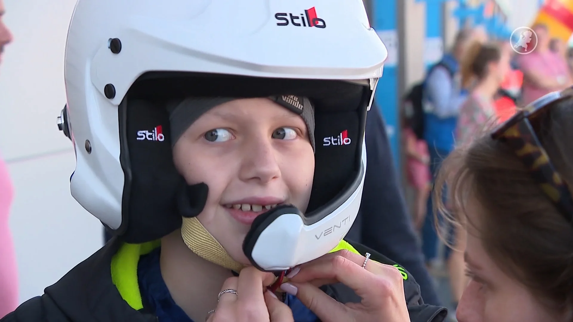 Hessel (13) is net klaar met chemo's en gaat nu als VIP naar TT Circuit