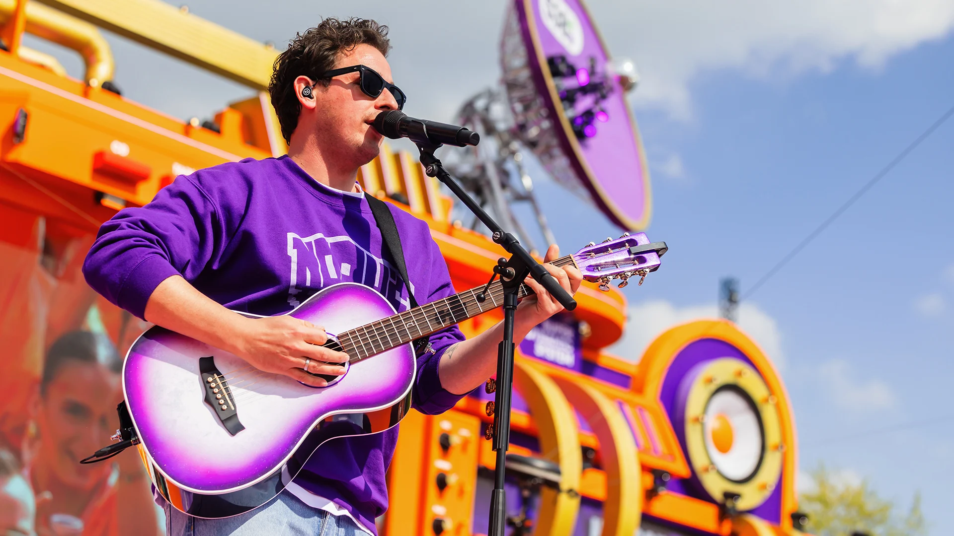 Nielson op 538 Koningsdag 2025: 'Zing maar mee, Breda!'