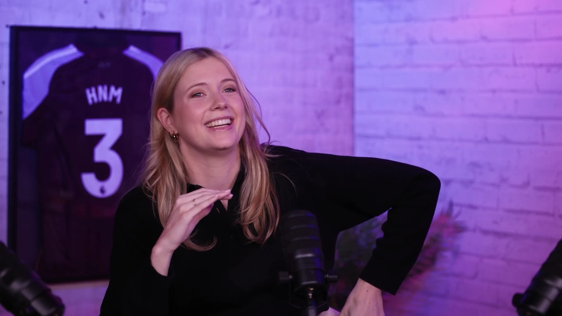 Ongemakkelijk moment voor camera: Noa Vahle over trainers na de wedstrijd