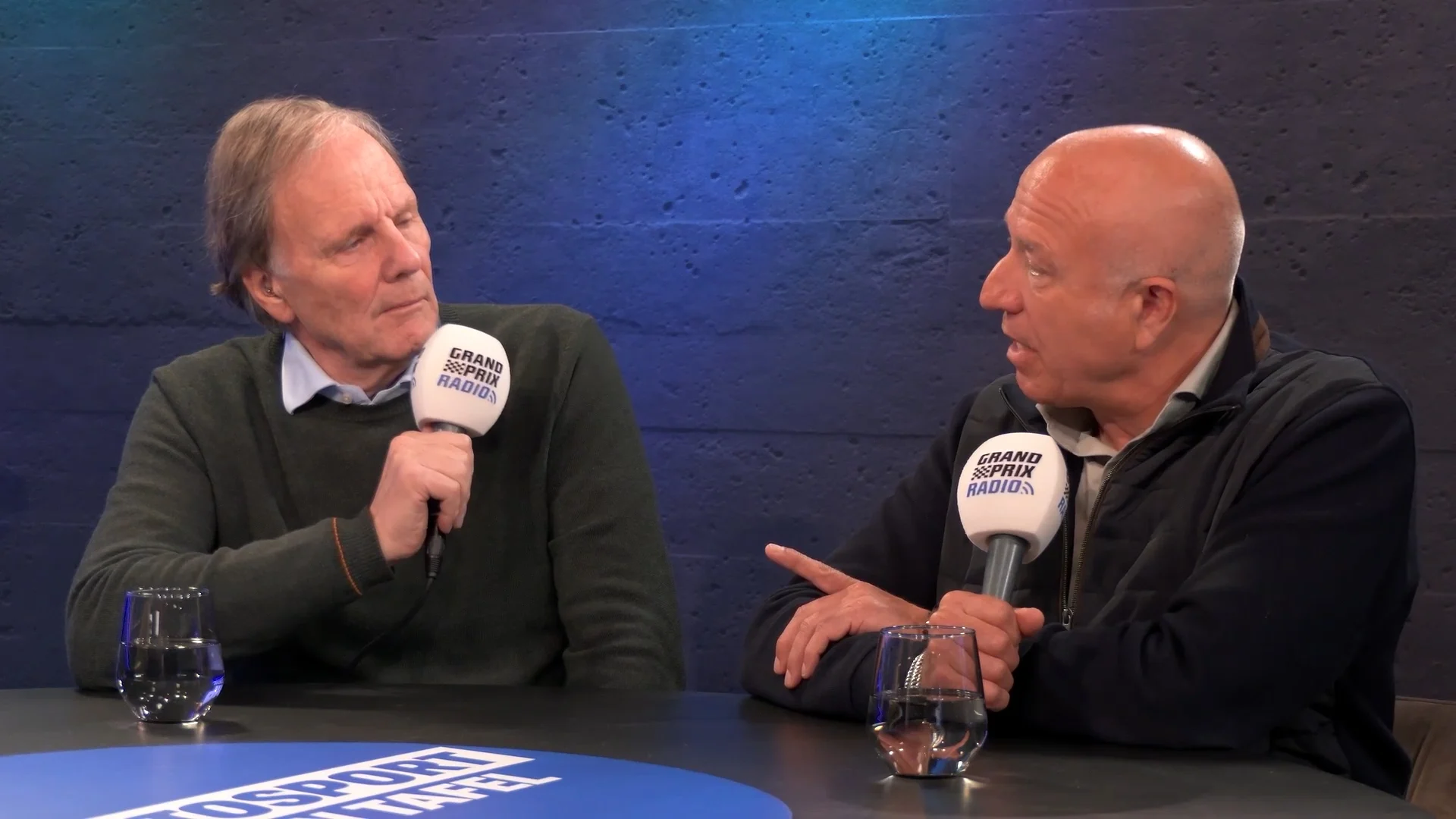 Wordt zoon Tom Coronel net zo hard opgevoed als Max Verstappen?