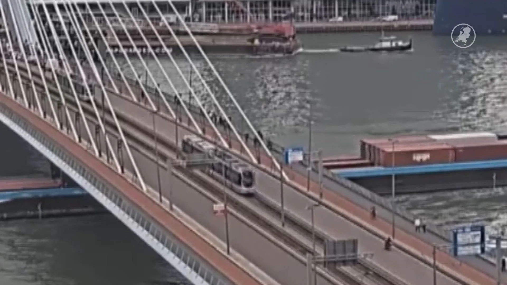 Botsing trams op Erasmusbrug, 15 gewonden