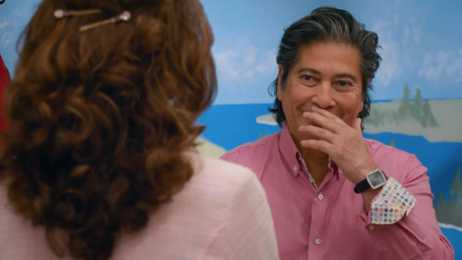 Freddy verrast Yvonne met Belgische bonbons!