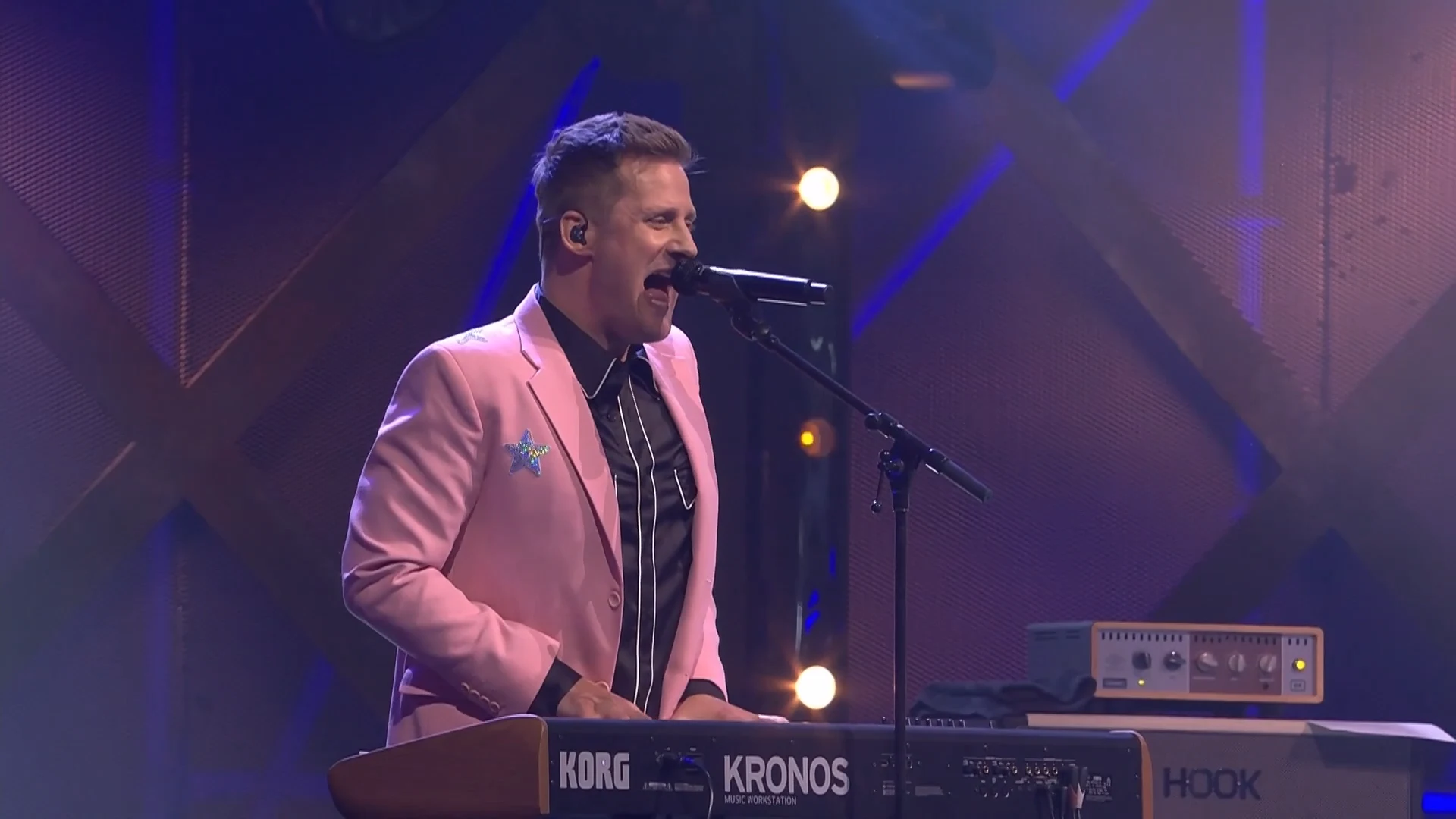 Bee Gees Forever - Nights on Broadway [Live in de Ziggo Dome]