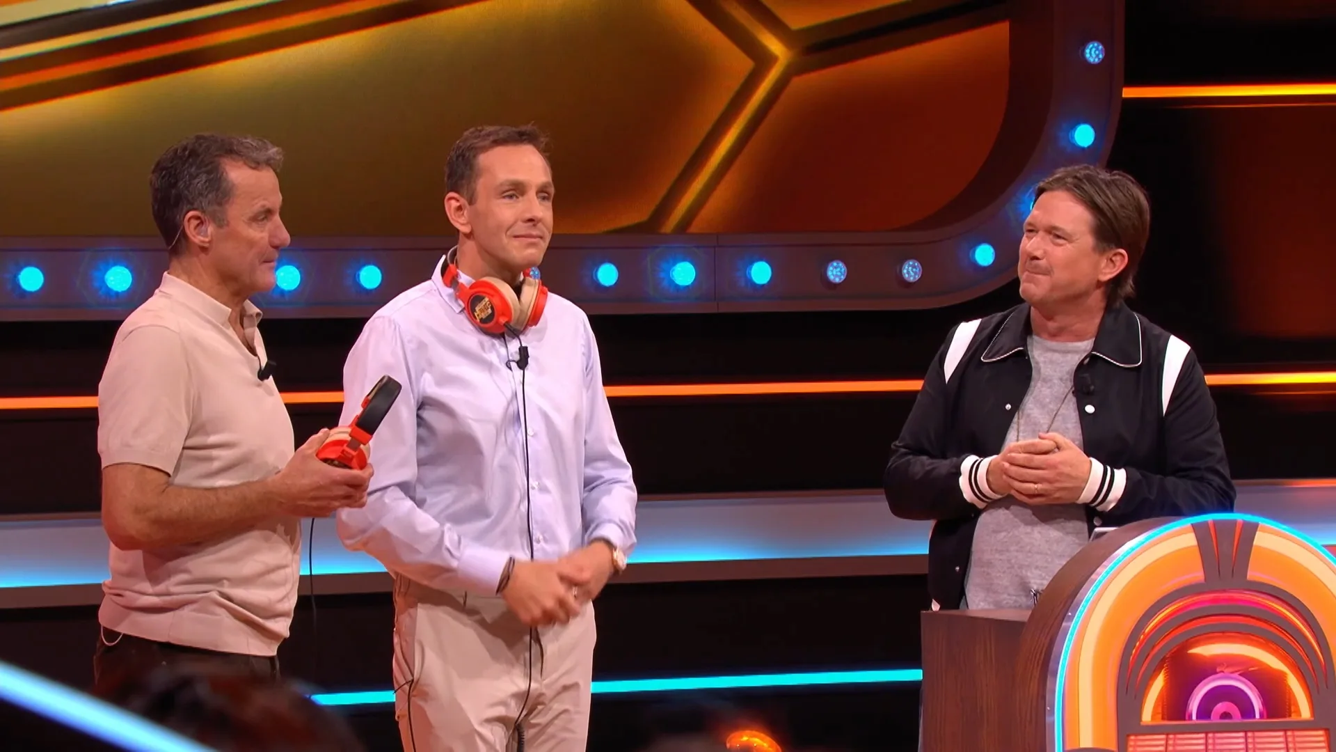 Johnny’s bandverleden zorgt voor hilariteit: 'Willeke heeft er nog steeds een beetje last van'