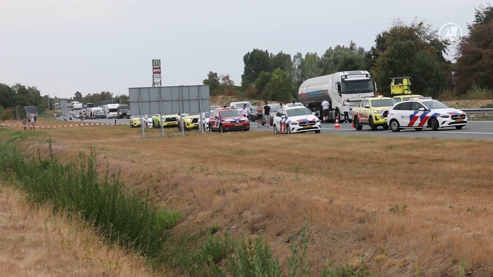 Twee minderjarigen zwaargewond bij ongeluk op A50 bij Uden