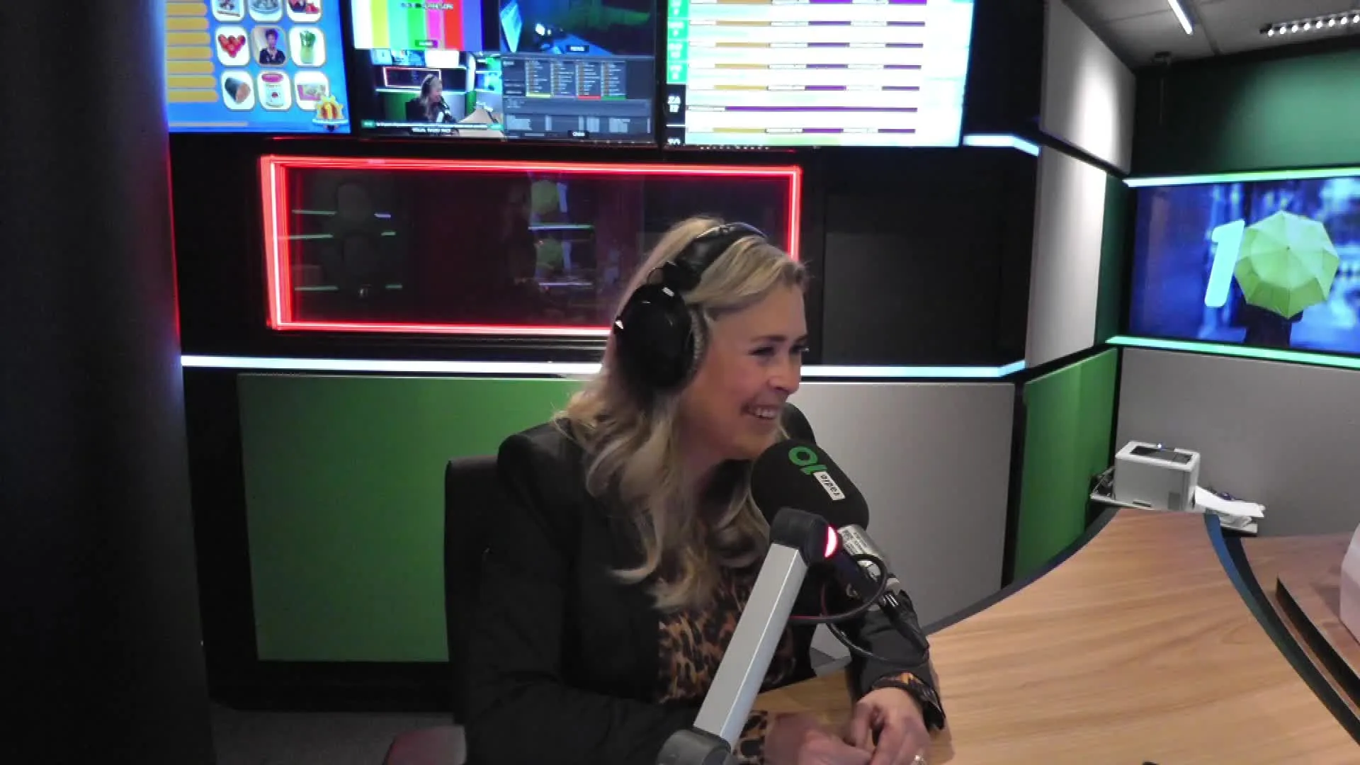 Nicole Ekdom als co-host van Ekdom in de Morgen