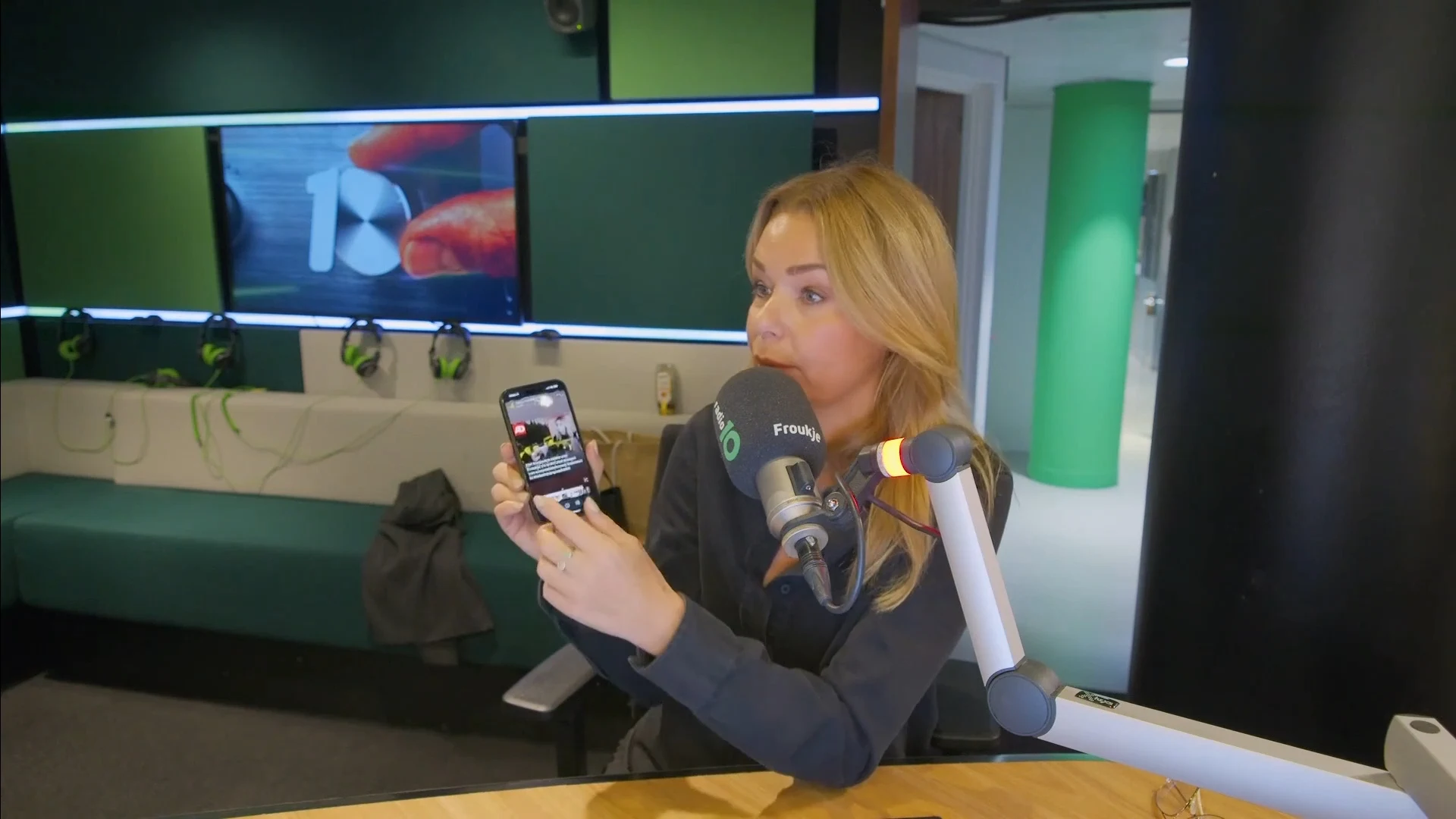 Froukje de Both slachtoffer van identiteitsfraude: 'Ik vond het verschrikkelijk'