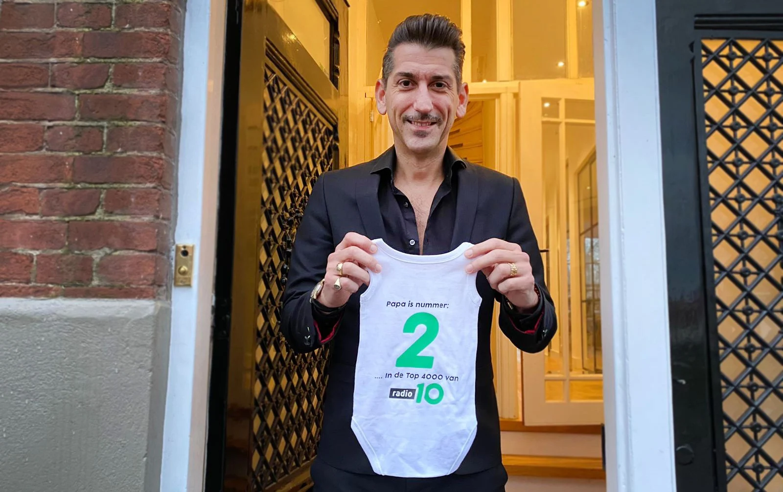 ‘Roller Coaster’ van Danny Vera verovert tweede positie in Top 4000