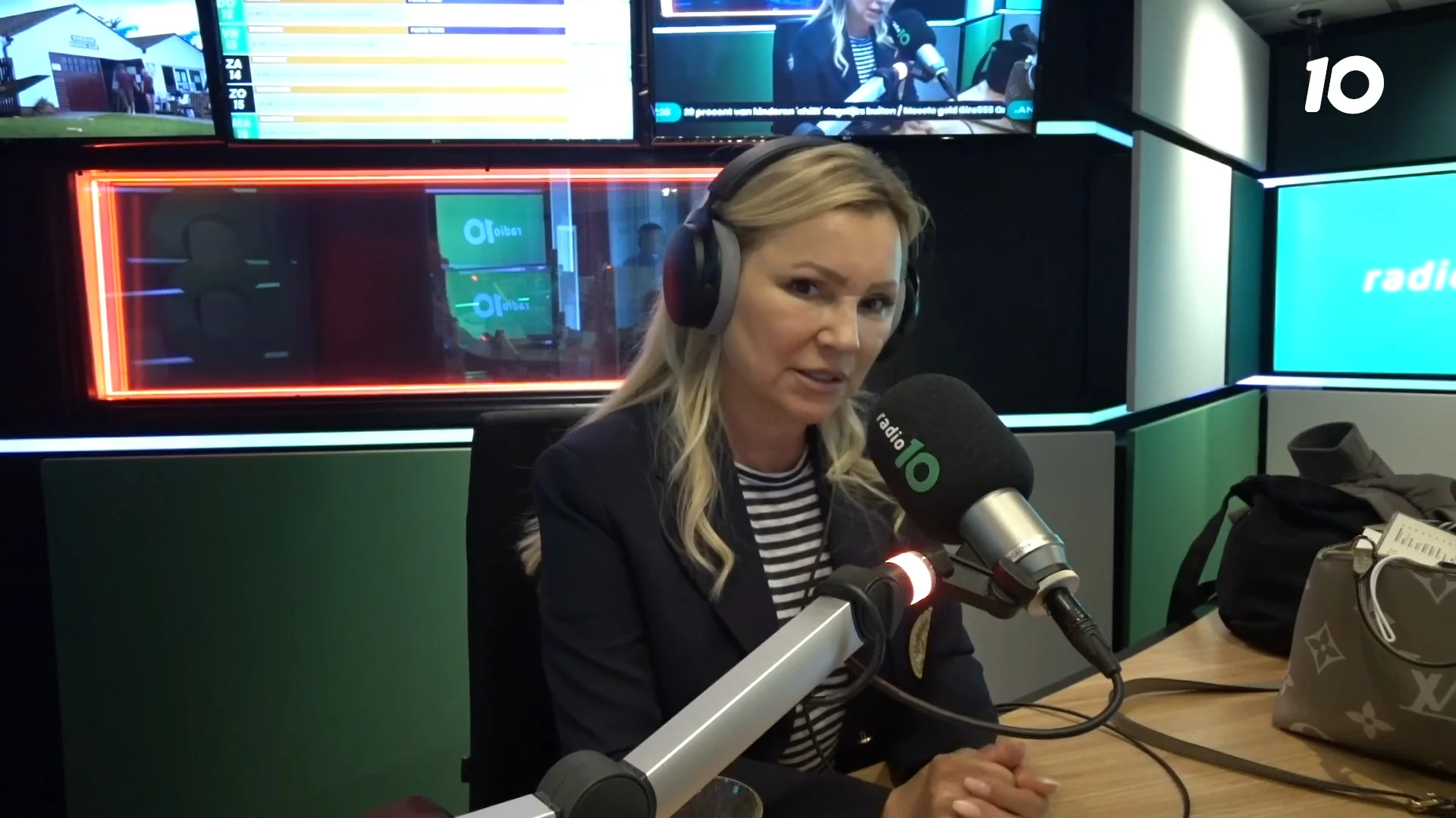 Tatjana Šimić wilde iconische blootscéne Flodder weigeren: 'Janken, janken'