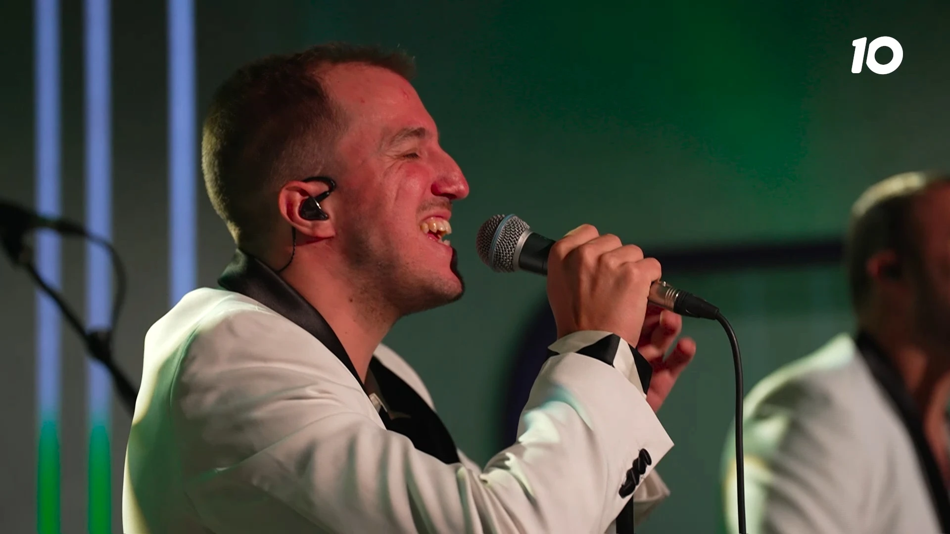 Bee Gees Forever - To Love Somebody