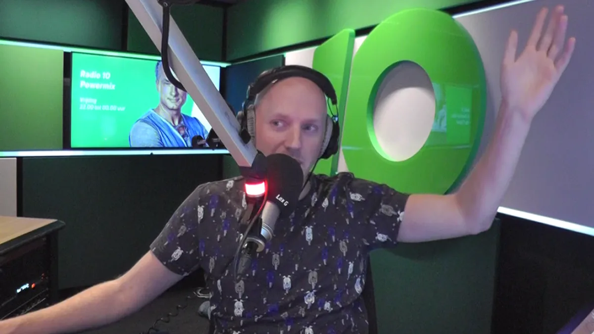 Hilarisch! Beter Peense heeft Vierdaagse-stress in Laat Met Lex