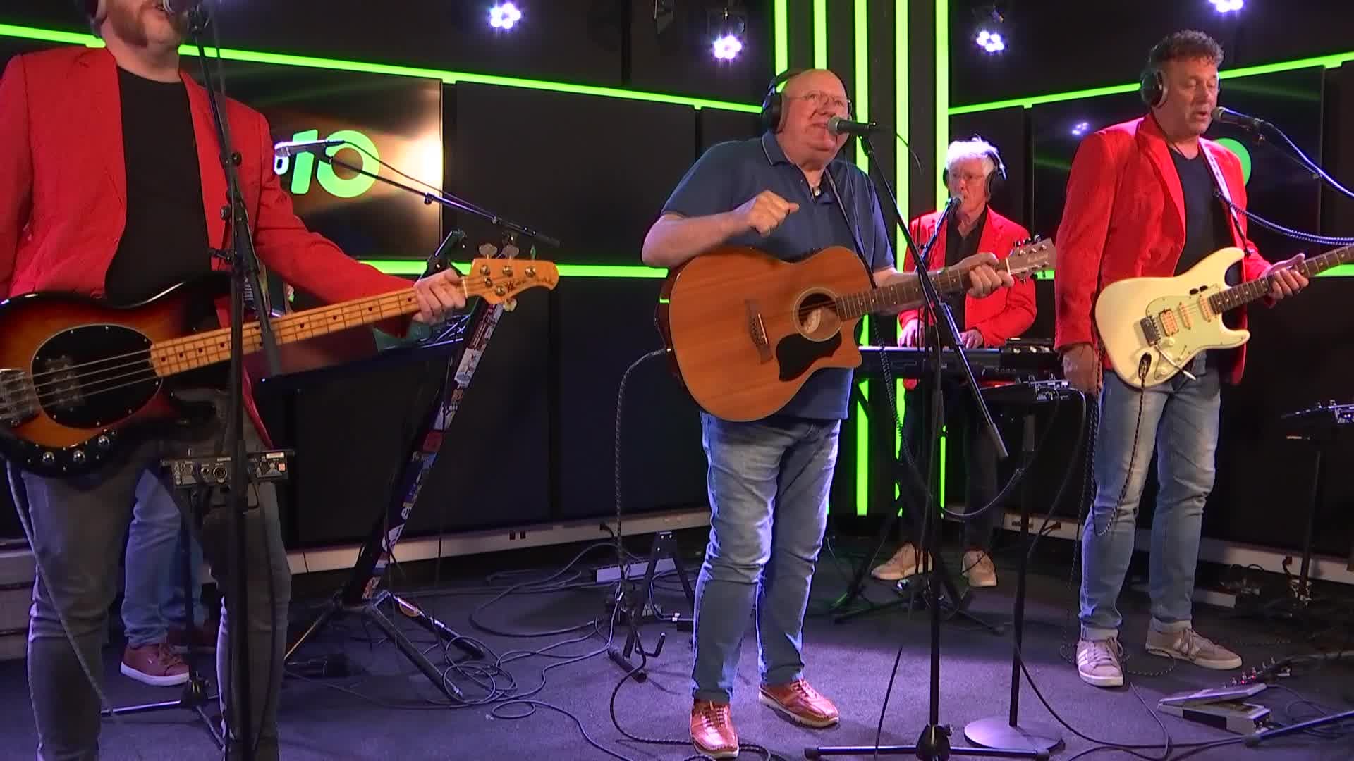 Henk Wijngaard - Met De Vlam In De Pijp