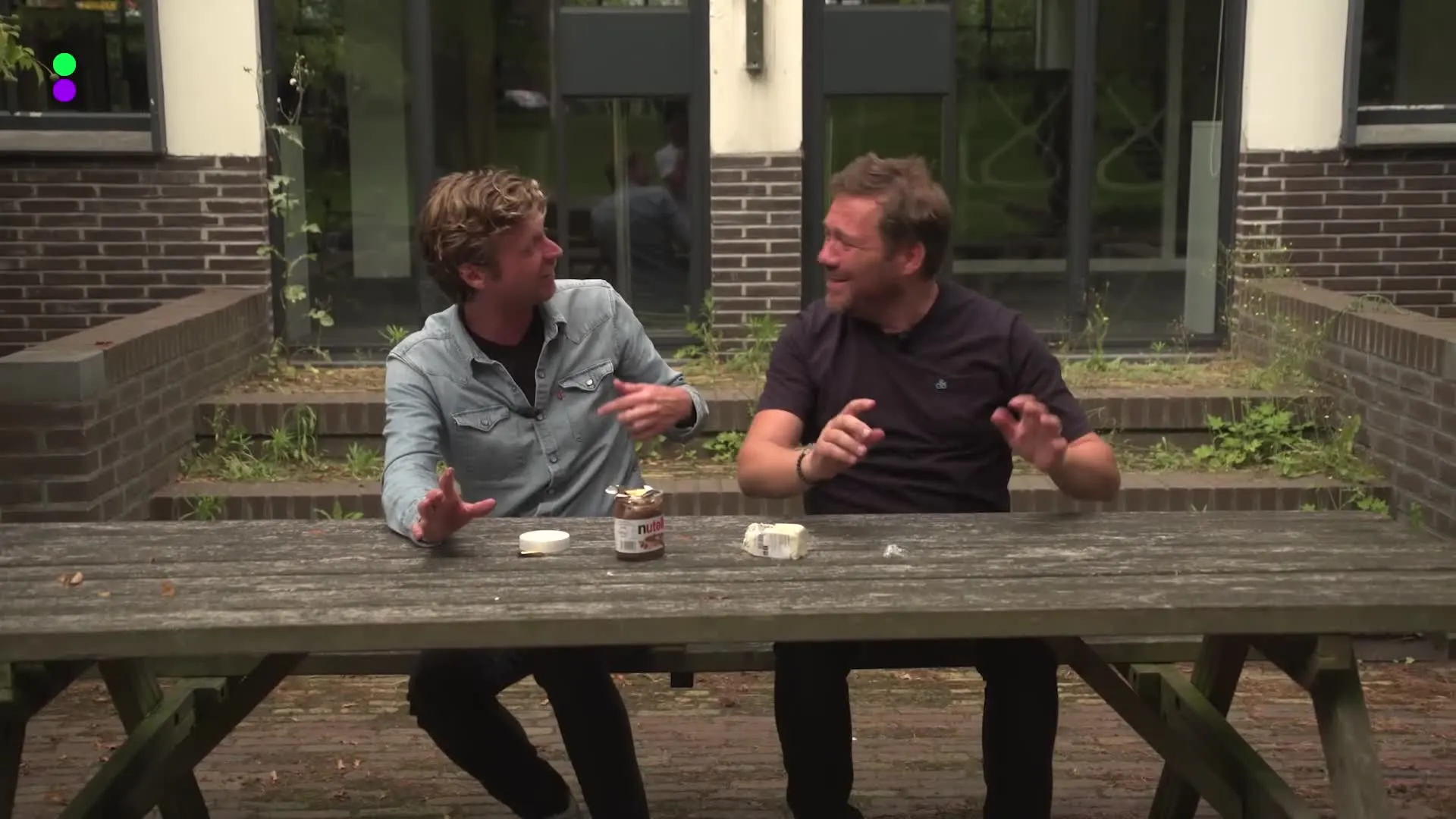 Wietze en Klaas proberen gekke eetcombinaties!