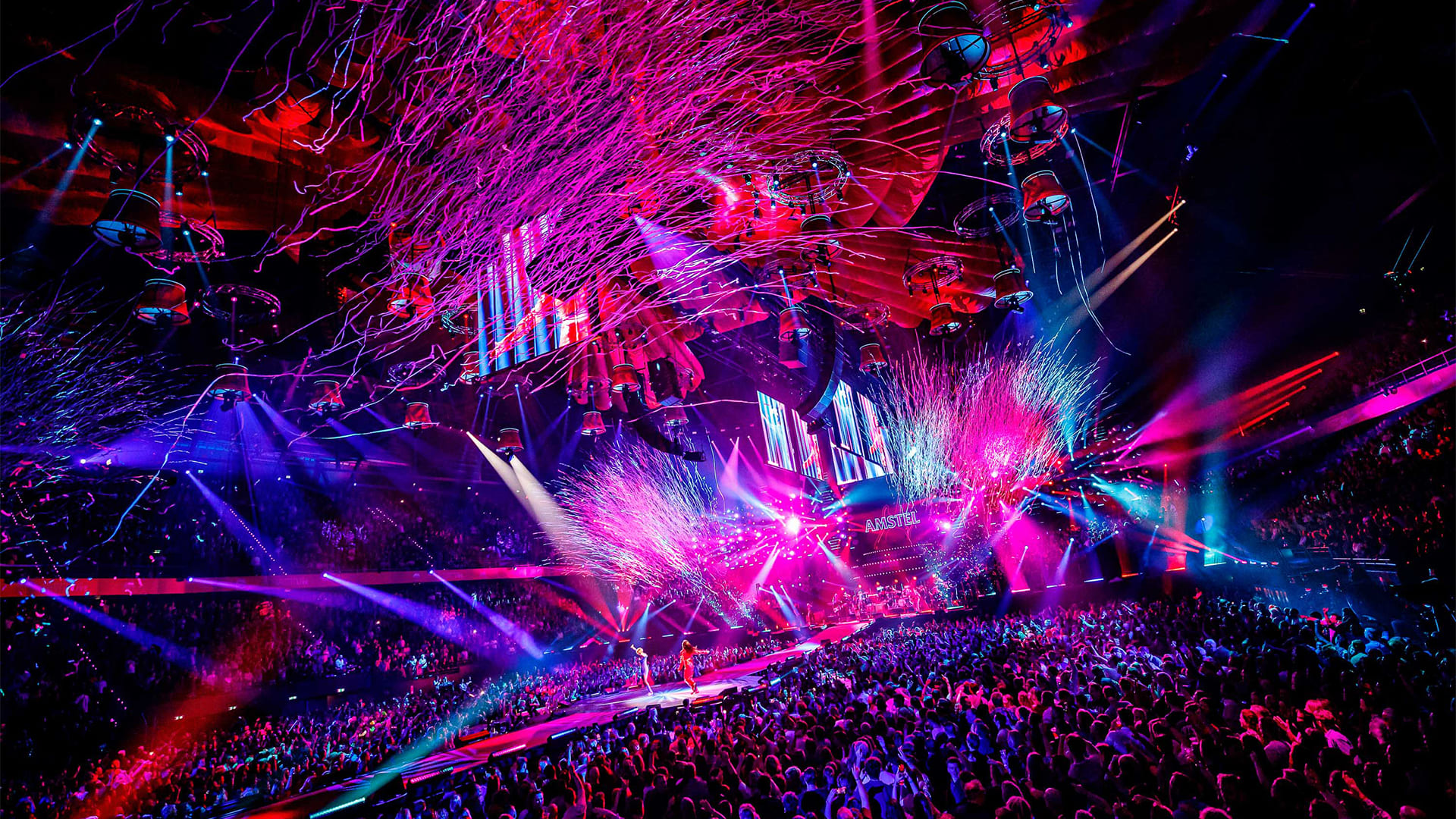 Kijk en luister 16 januari mee naar 538 vanaf De Vrienden van Amstel LIVE 🍻