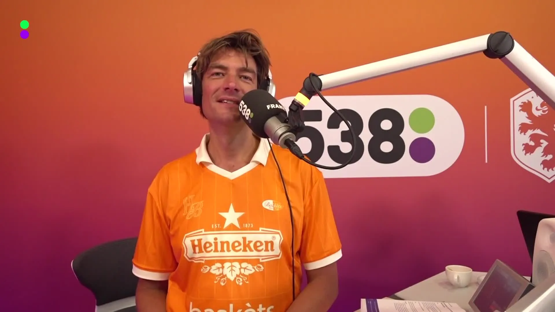 Davina Michelle staat het voorprogramma van Robbie Williams