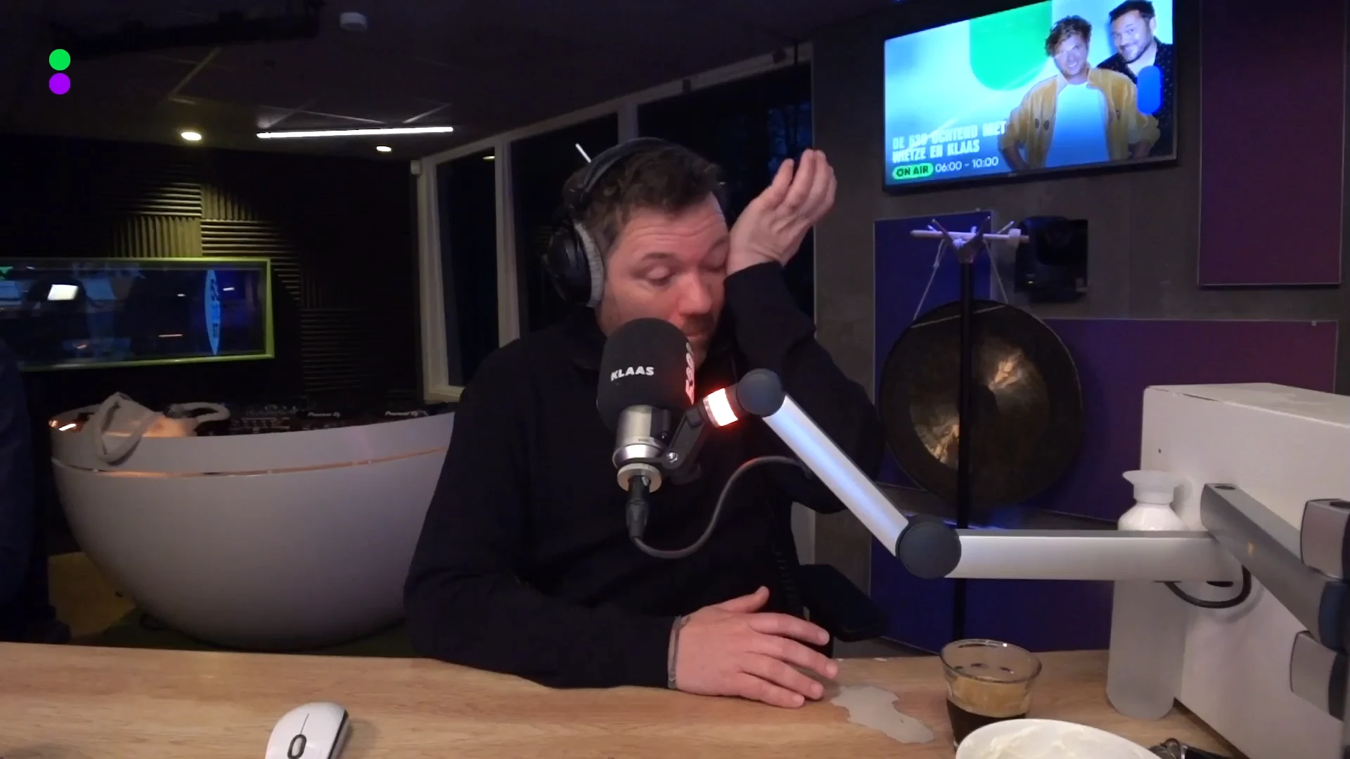 Vanessa krijgt rekening betaald