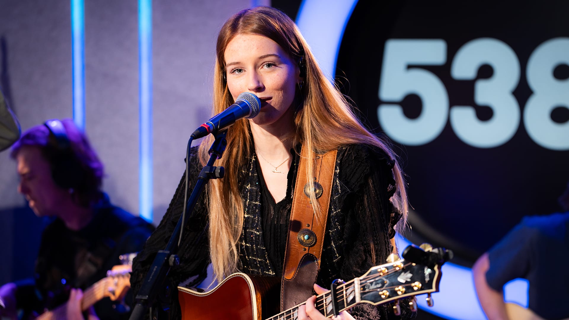 Yara, Cornelius Leonardus en Jasper van Talent Unplugged - Medley