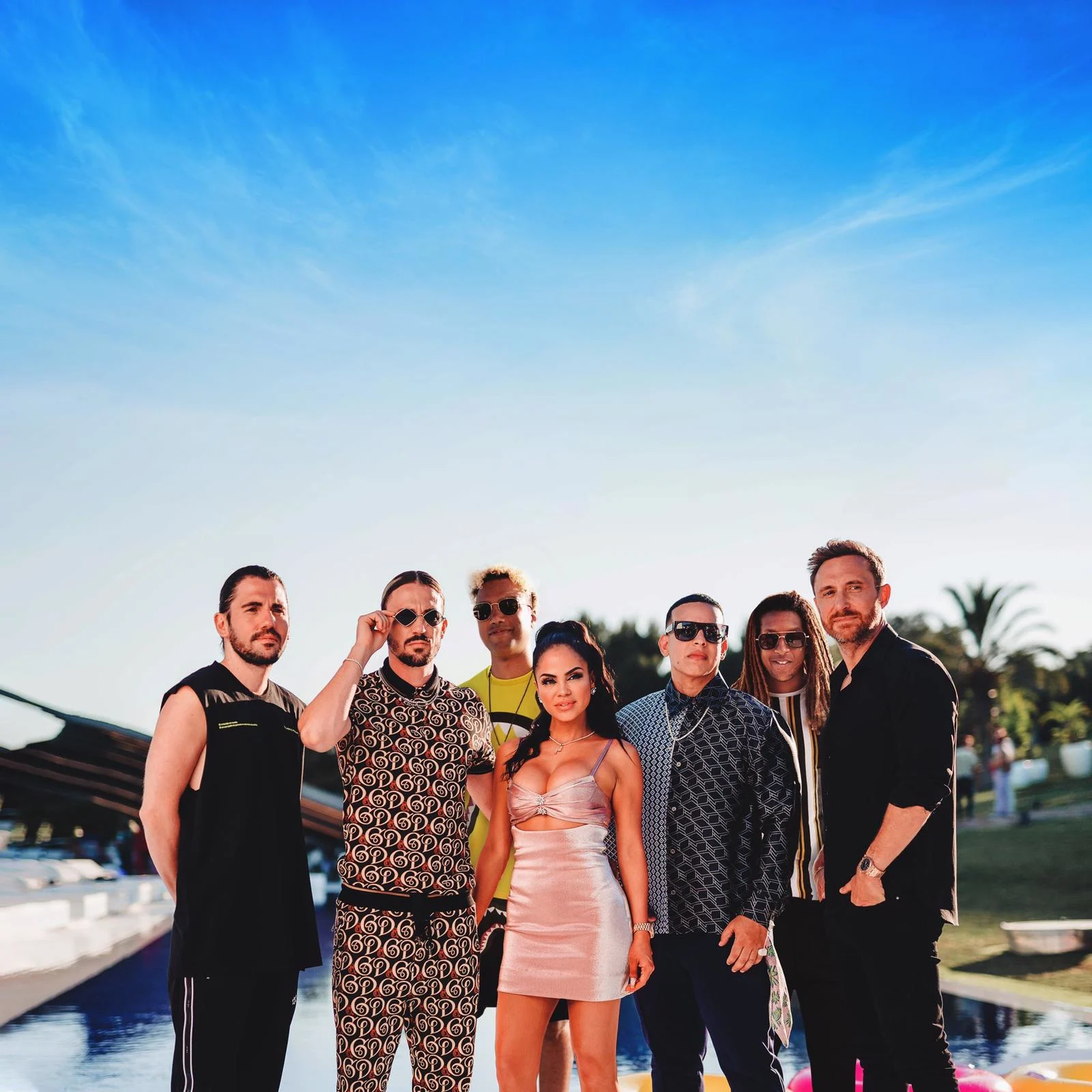 GEMAAKT: Dimitri Vegas & Like Mike, David Guetta & Daddy Yankee feat. Natti Natasha & Afro Bros – Instagram