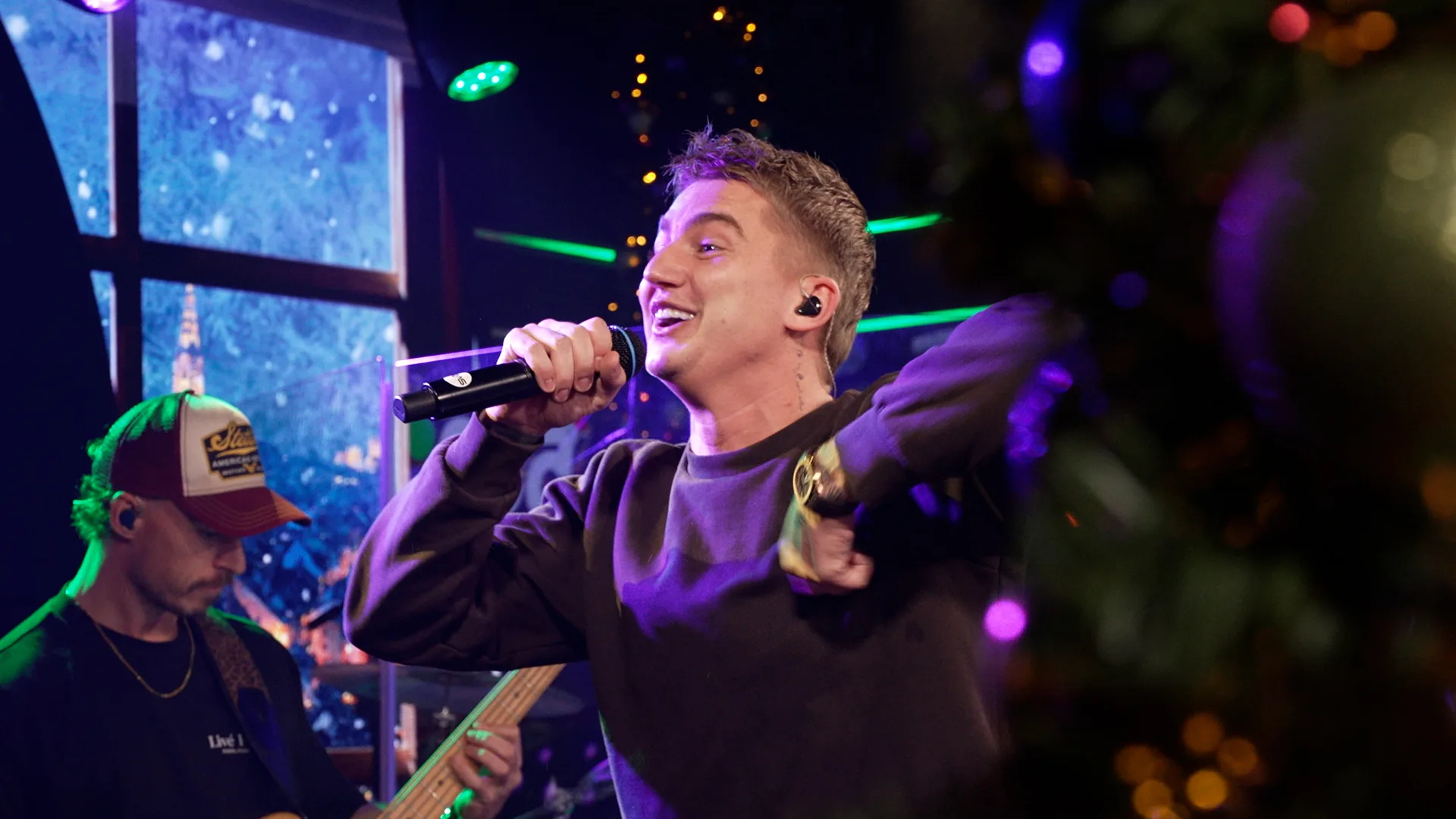 Zo klinkt Kerstfeest Met Elkaar van Mart Hoogkamer live! ✨🎄