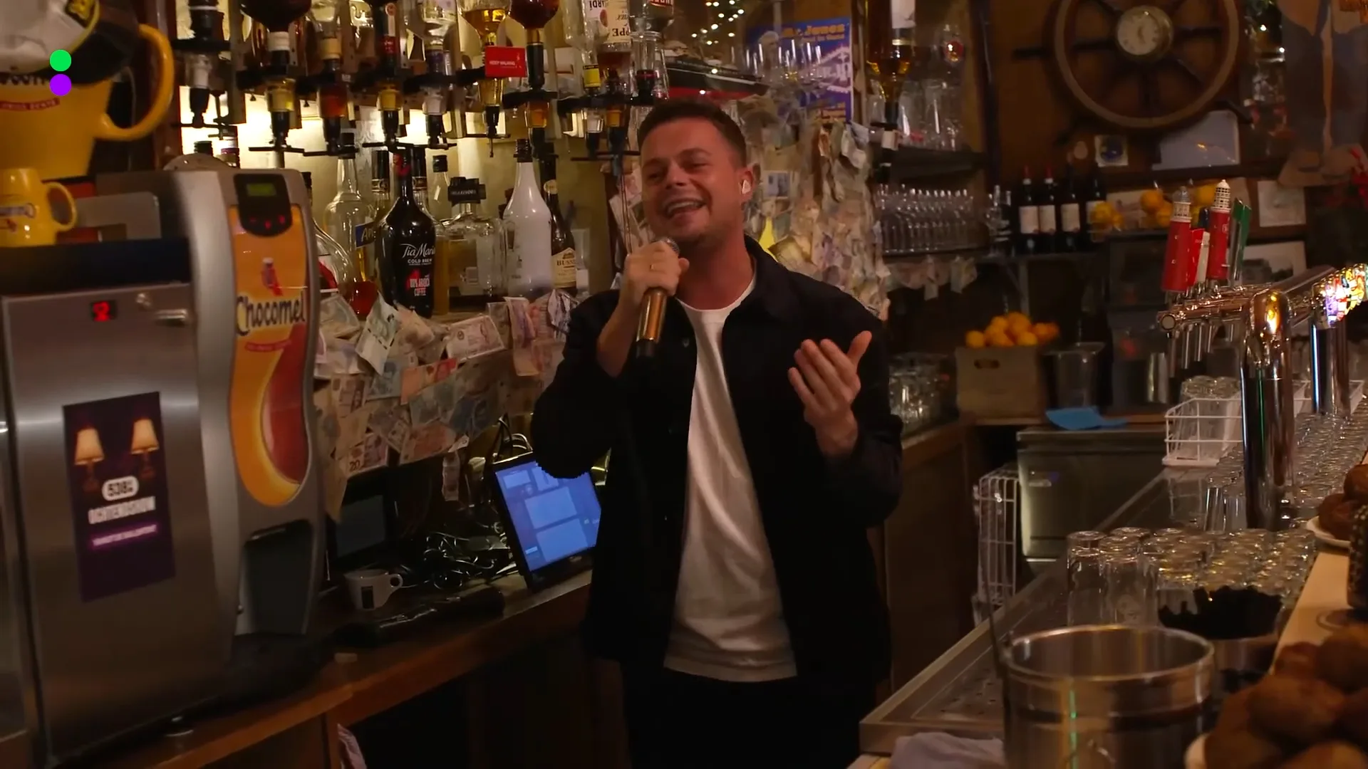 Robert van Hemert krijgt iedereen mee met Mona Lisa