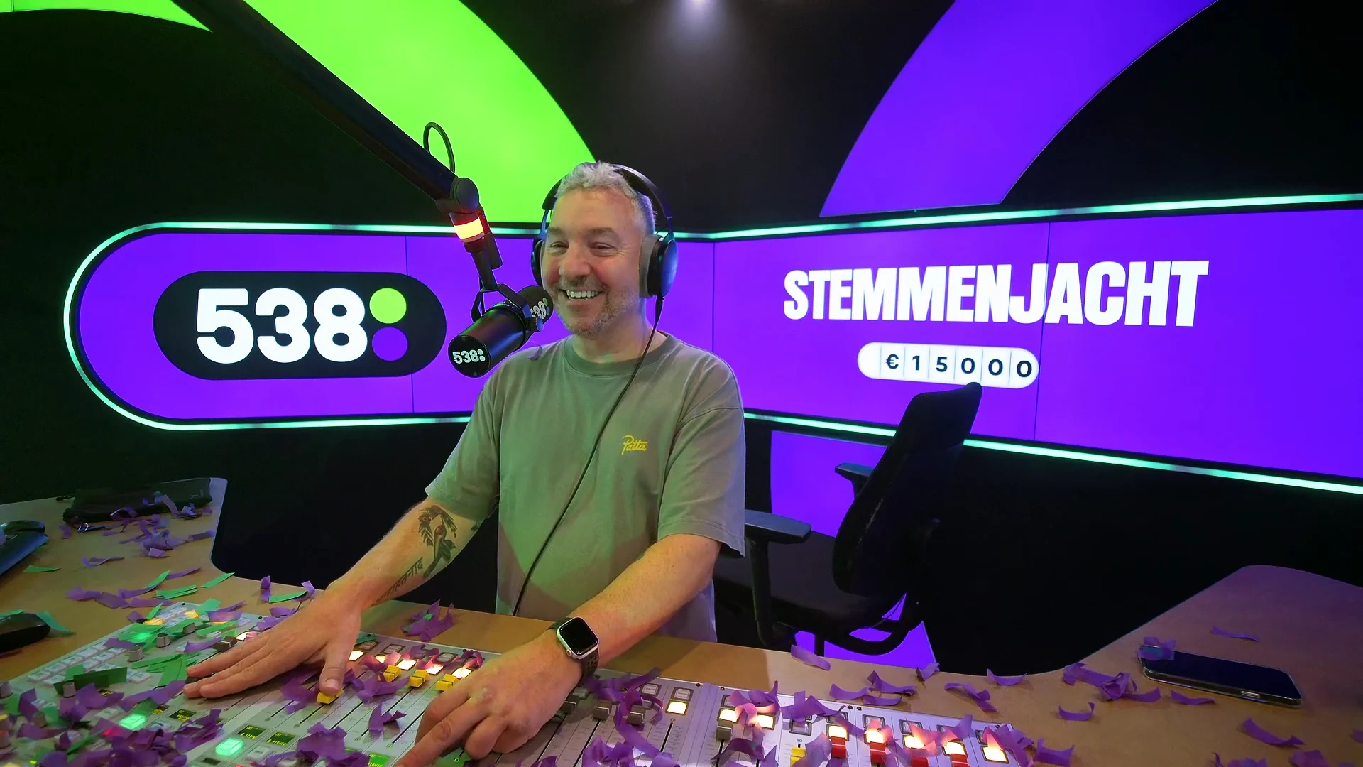 Romy raad koffer 25 en wint € 15.000,- in 538 Stemmenjacht!