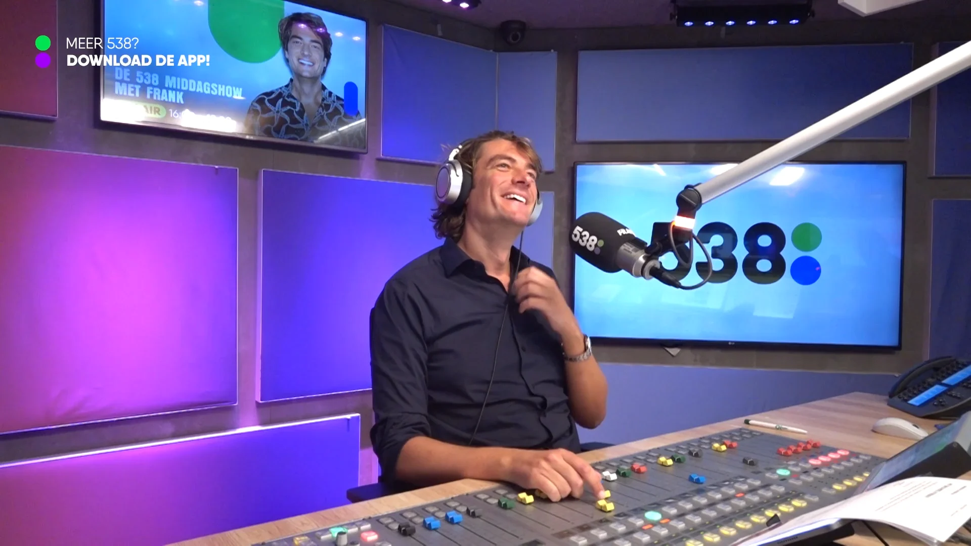 Hardwell had een geniale cocktailsessie met Frank!