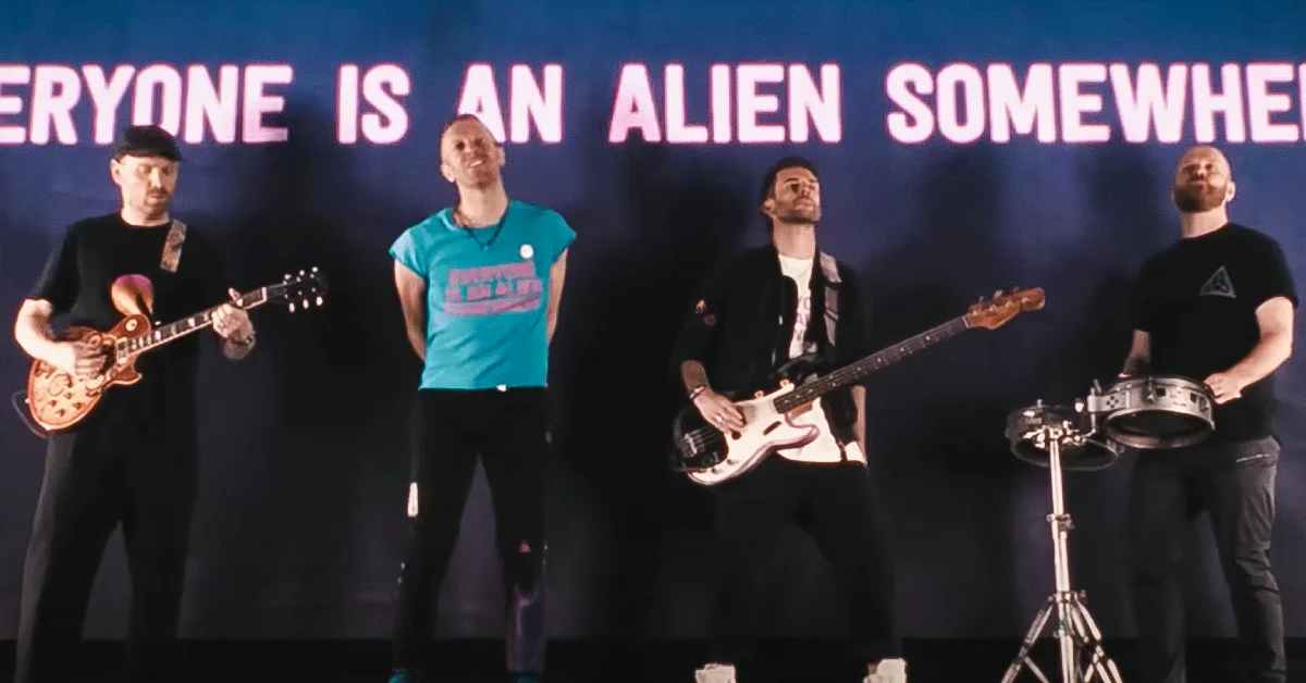 Coldplay gaat hard met nieuwe single Humankind 