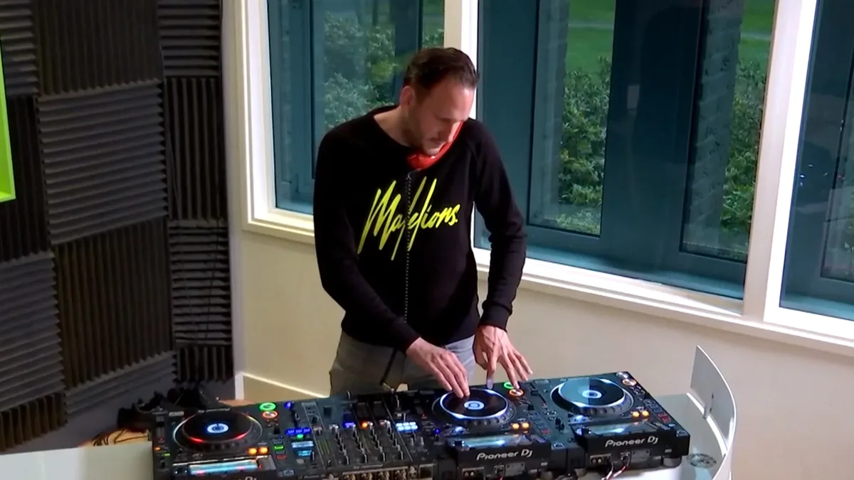 De zon schijnt, dus Die Verrückte Mix komt op een perfect moment!