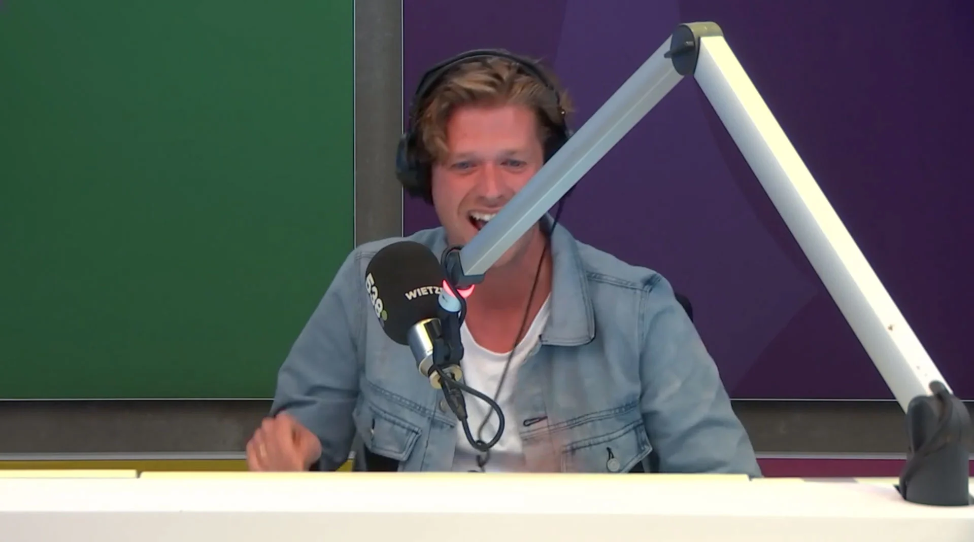 Deze keiharde grappen haalde Wietze uit bij Duitsers