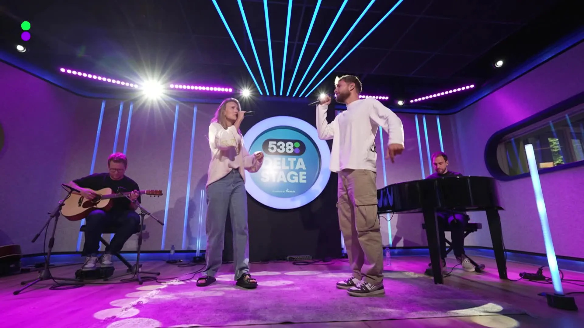 Suzan en Freek trakteren ons met live-optreden van Goud!