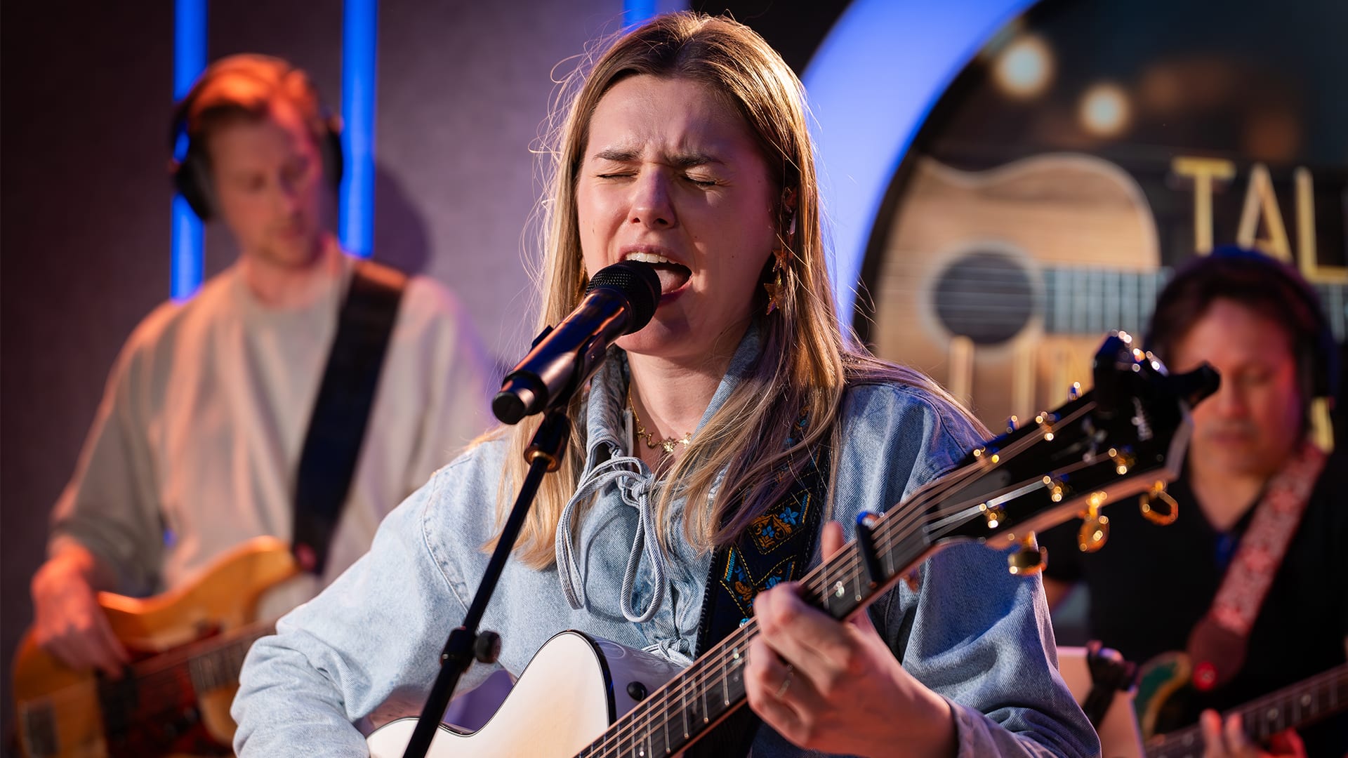 Ellece - Million Years Ago (Talent Unplugged)