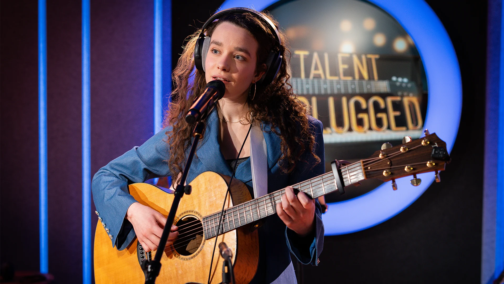 Janna - She (Talent Unplugged)