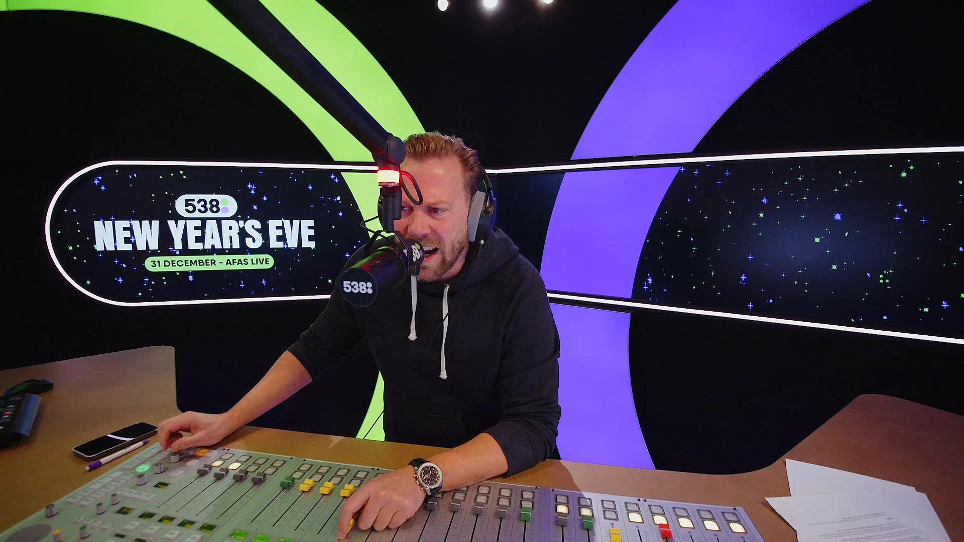 Anoeska's grootste wens komt uit in De Beste Wensen: pinguïns voeren!