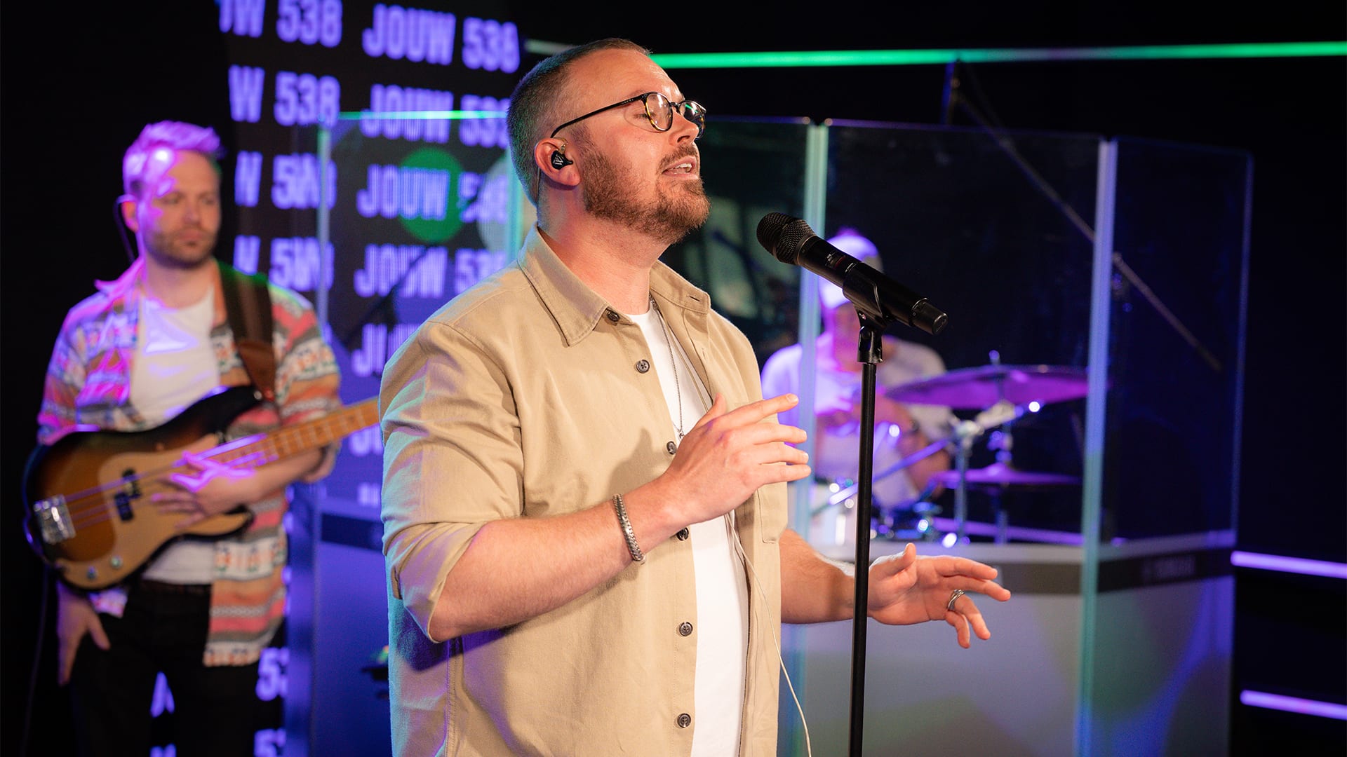 Wulf - Now Or Never bij Evers & co.