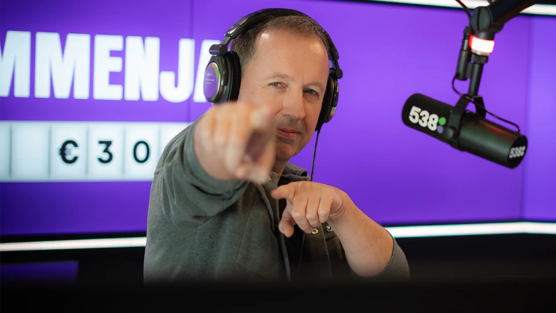 Edwin belt met ‘Caroline’ tijdens de weekendboodschappen 🛒