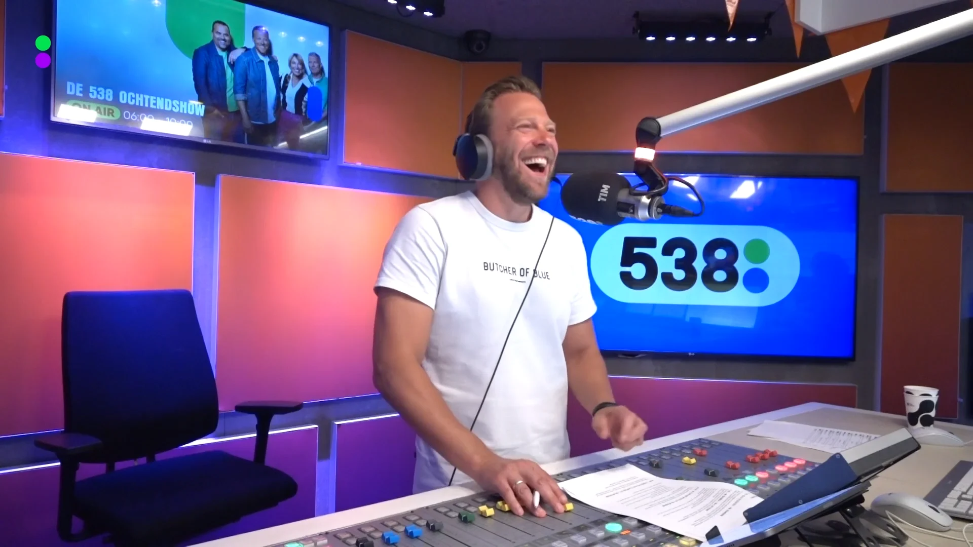 De varkens van Bas Nijhuis voorspellen Roemenië - Nederland