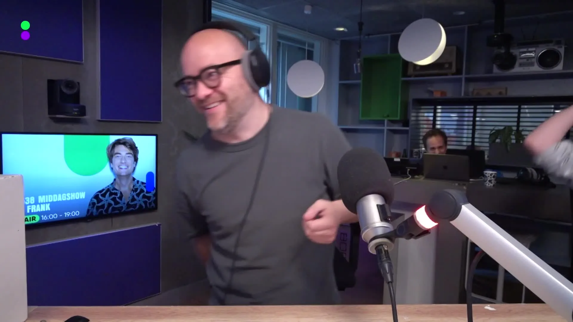 Huilen van het lachen bij 538-luisteraars die dieren nadoen!