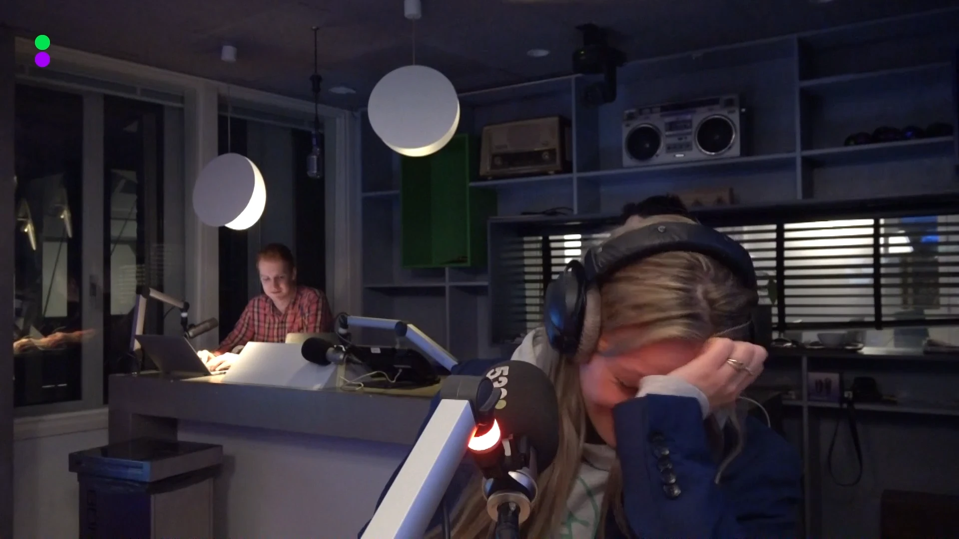 Julia droomt over Bas...