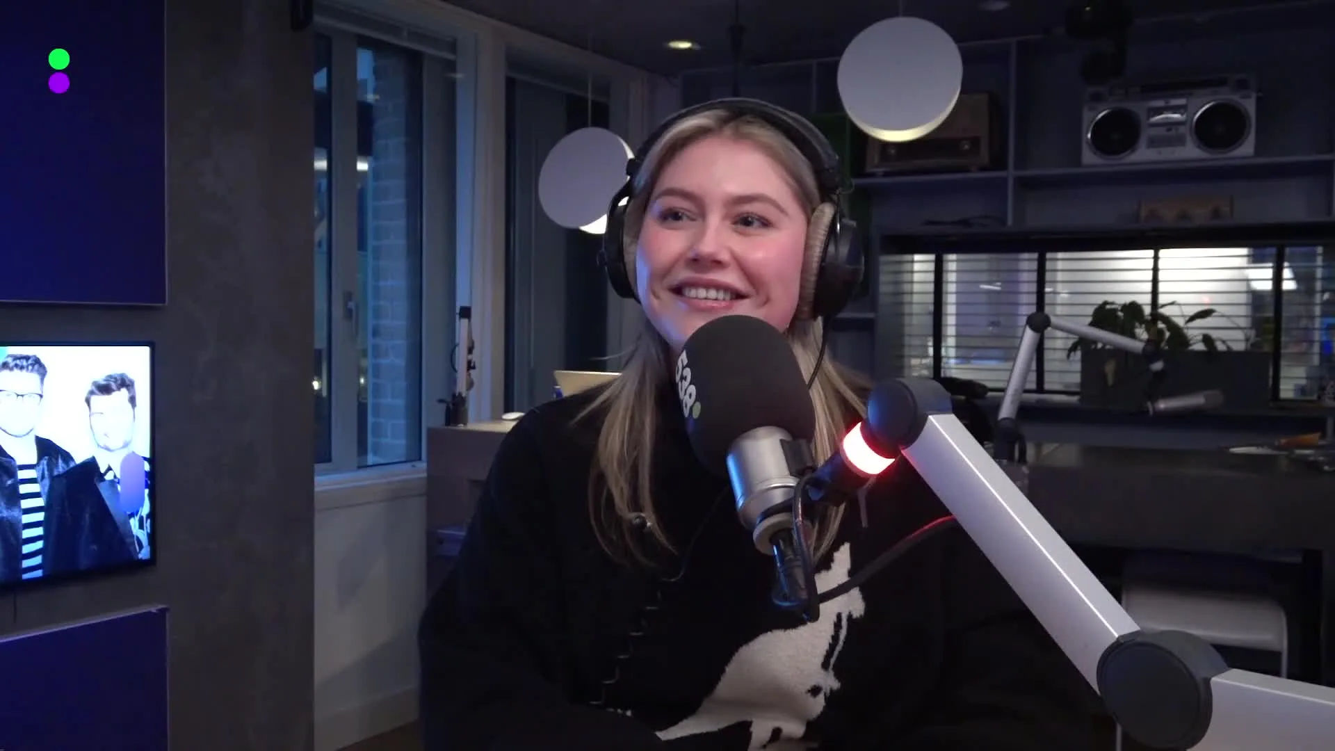 Gesprek Maxine bij De Coen en Sander Show