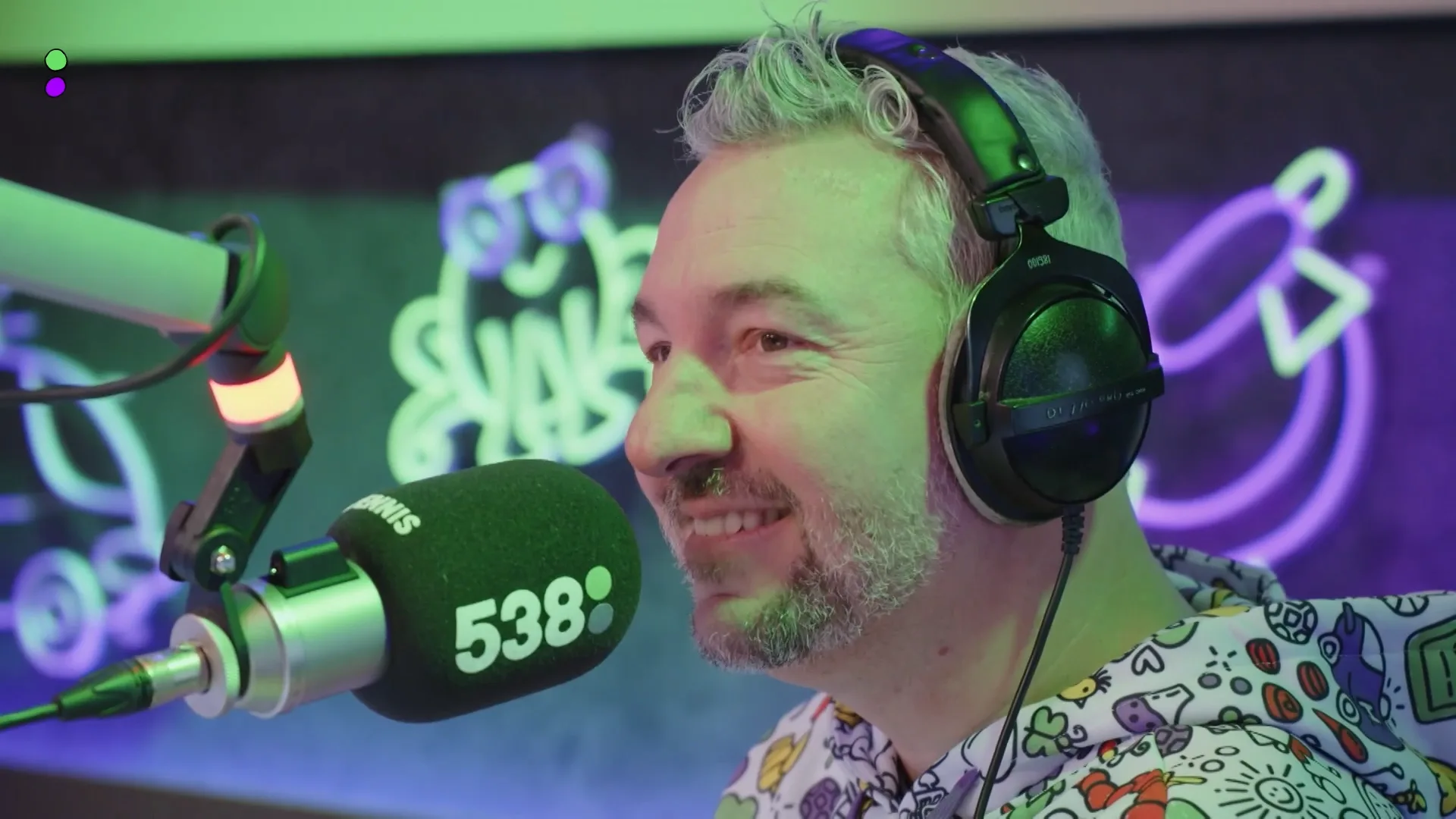 Martien Meiland veilt gesigneerde sjaal!