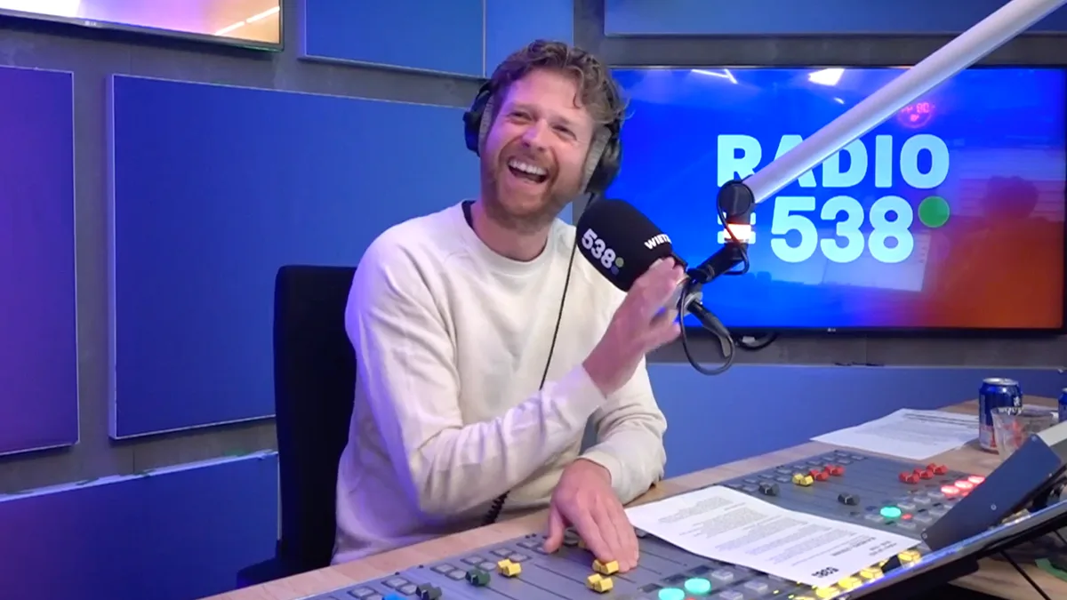 Wietze en Klaas bellen met Dominique Janssen!