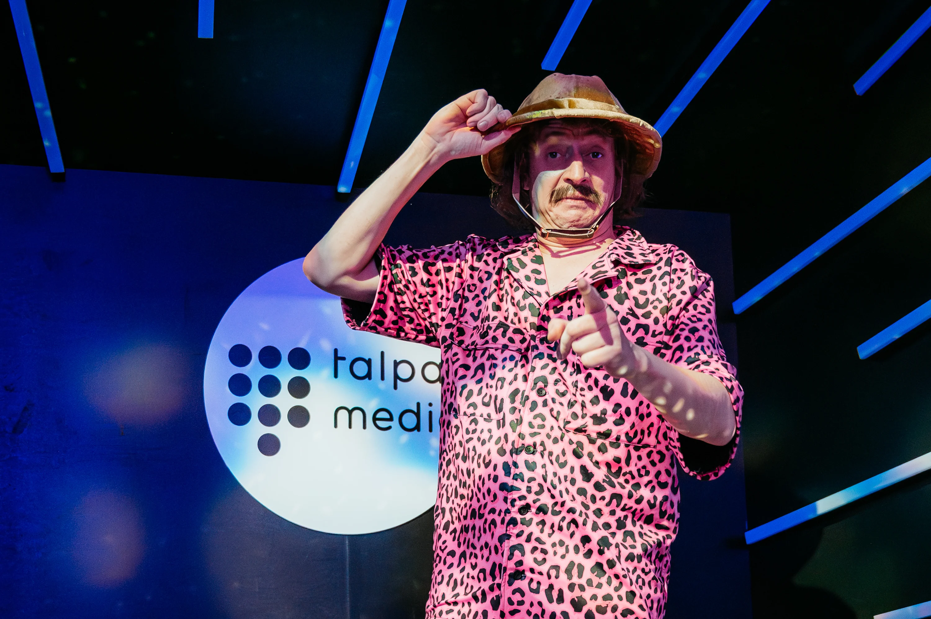 Maak kennis met Fake Vronk, de AI-gids van Talpa Media.