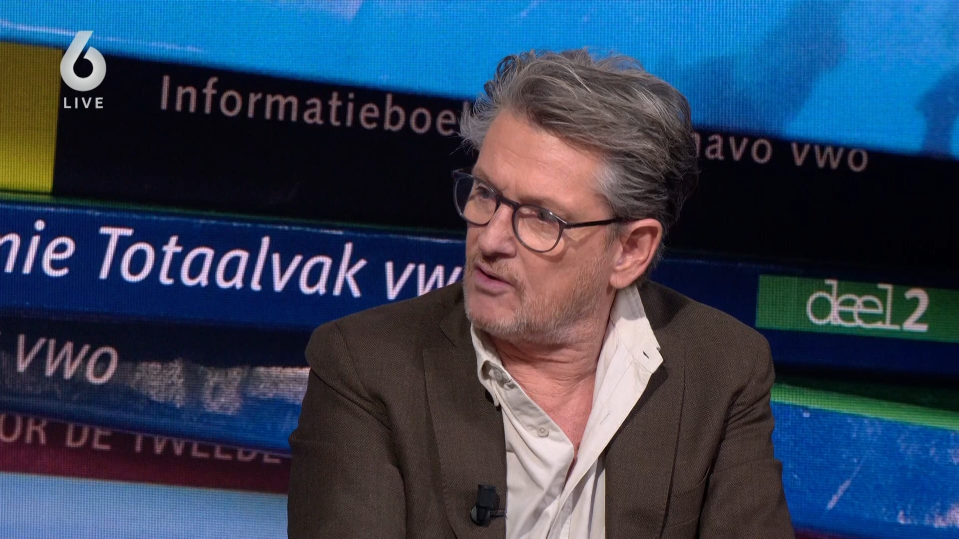 'Slecht idee dat scholen hun boeken zelf gaan ontwikkelen'