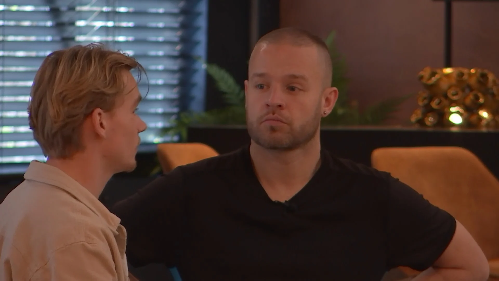 De Bondgenoten-Brijan deelt bizarre transformatie