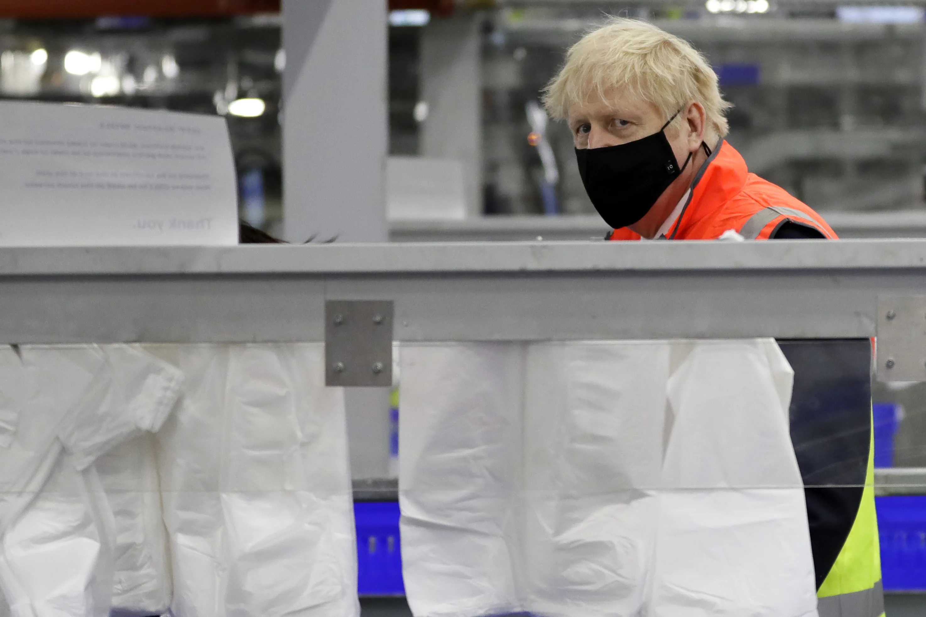 Britse premier Johnson moet weer in quarantaine