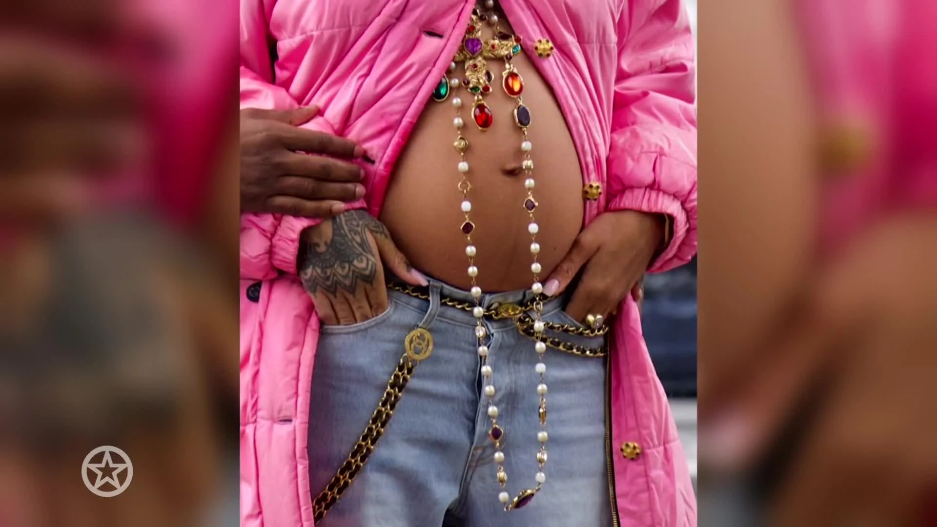 Rihanna plaatst zwangerschapsfoto